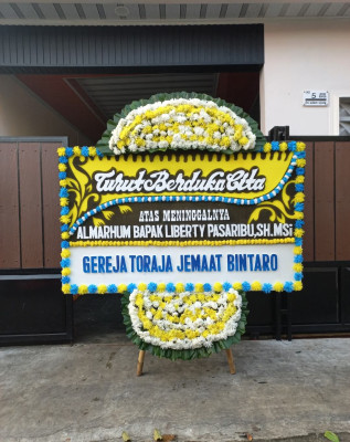 Papan Bunga Duka di Martubung