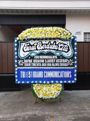 Papan Bunga Duka di Martubung